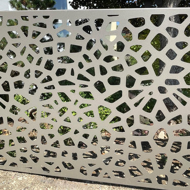 Zaunsystem mit Design DS-21 nach Maß angefertigt - ARTIG METALL